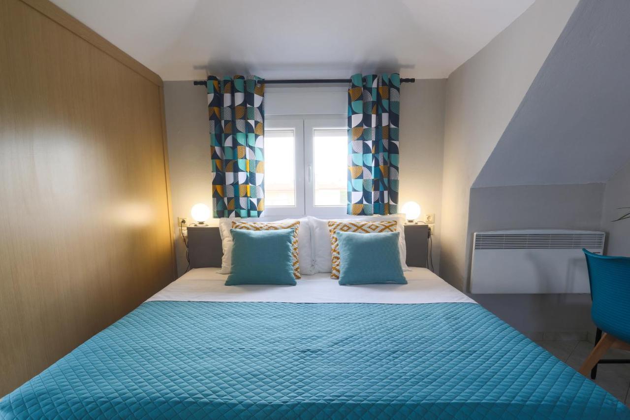 Joya Ofrynio Stylish Suites Ofrínion Eksteriør billede
