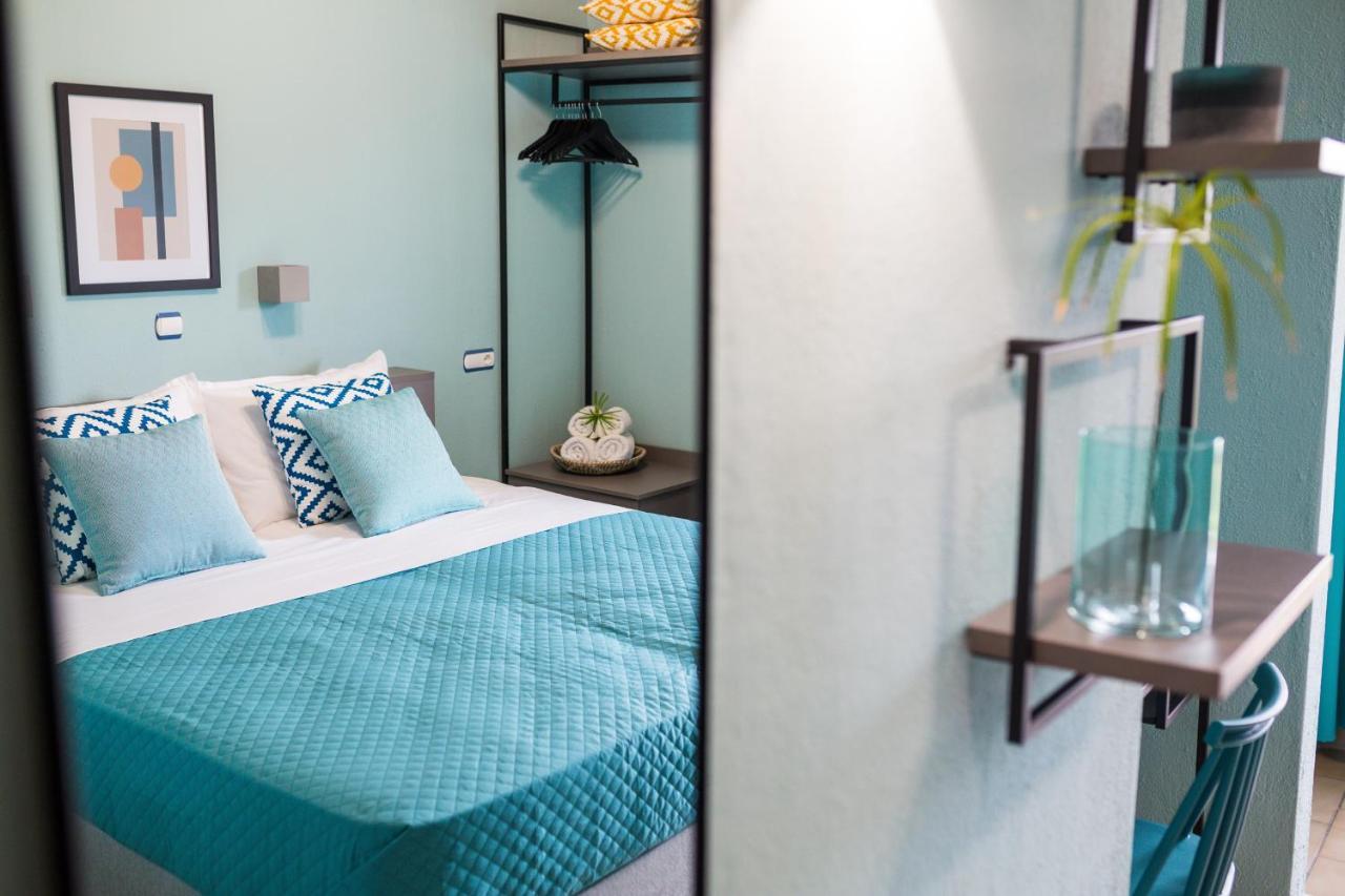 Joya Ofrynio Stylish Suites Ofrínion Eksteriør billede