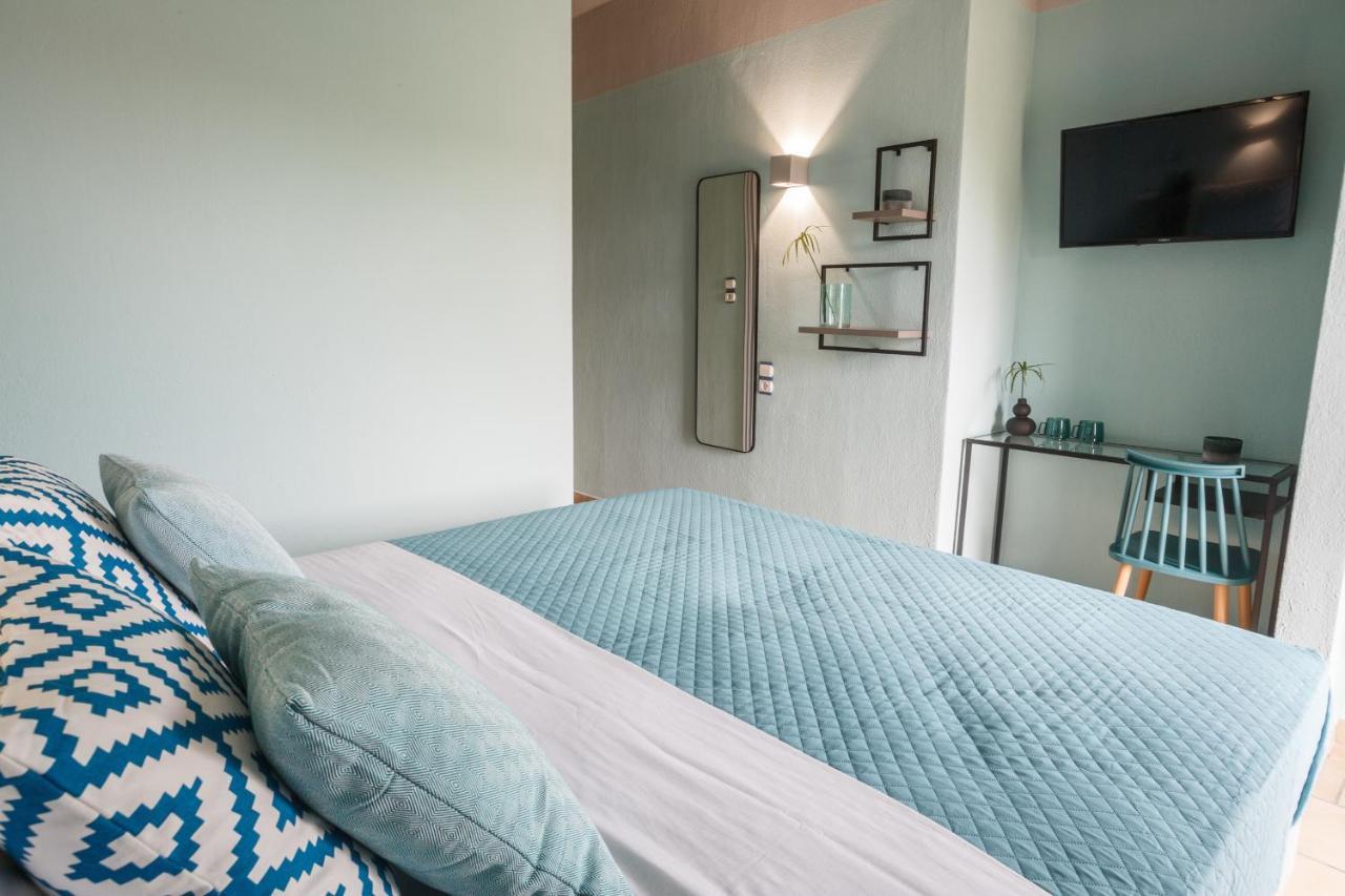 Joya Ofrynio Stylish Suites Ofrínion Eksteriør billede