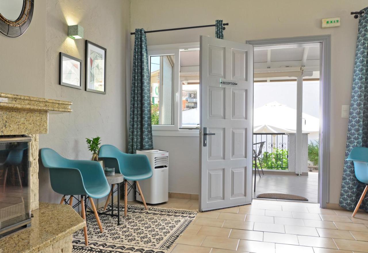 Joya Ofrynio Stylish Suites Ofrínion Eksteriør billede