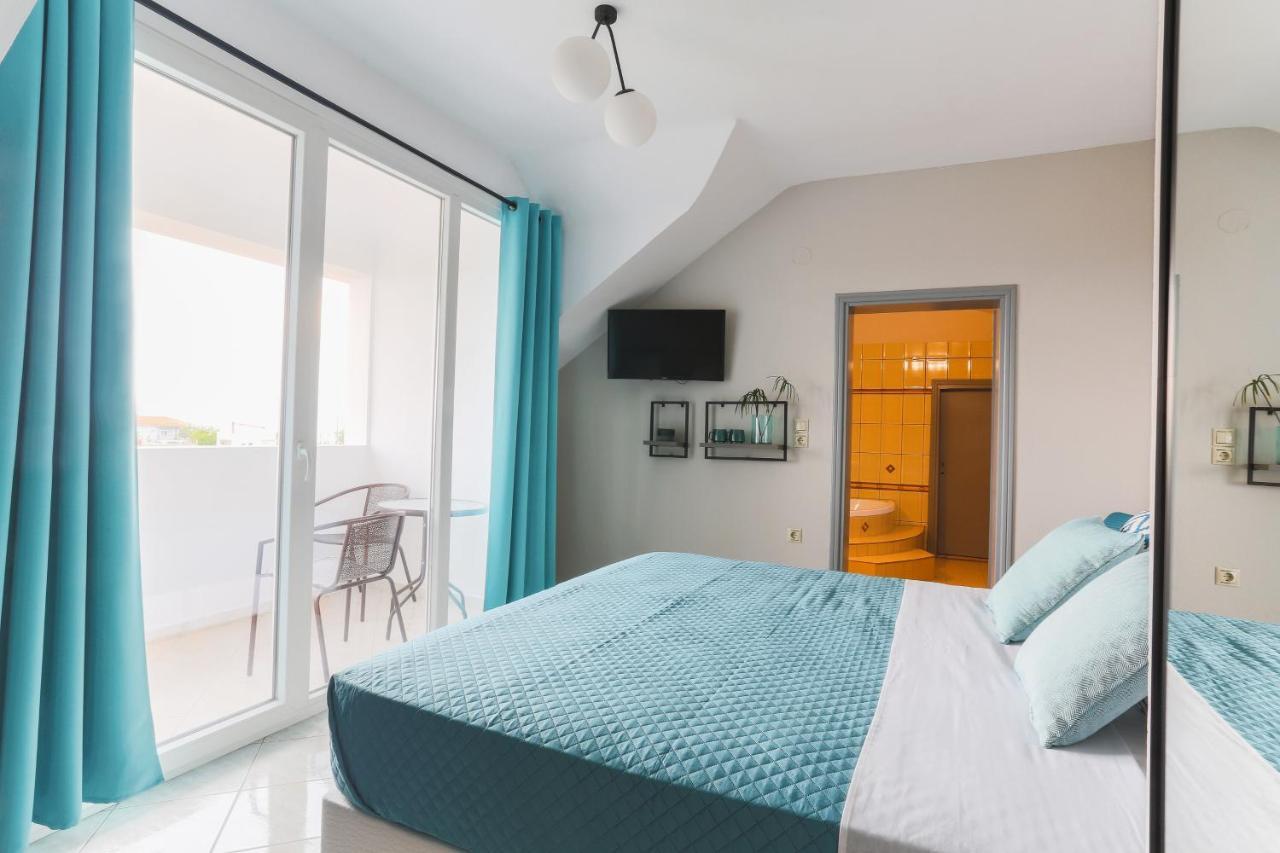 Joya Ofrynio Stylish Suites Ofrínion Eksteriør billede